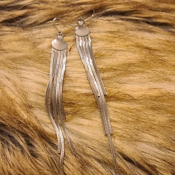 earrings - Picture 2 of 3